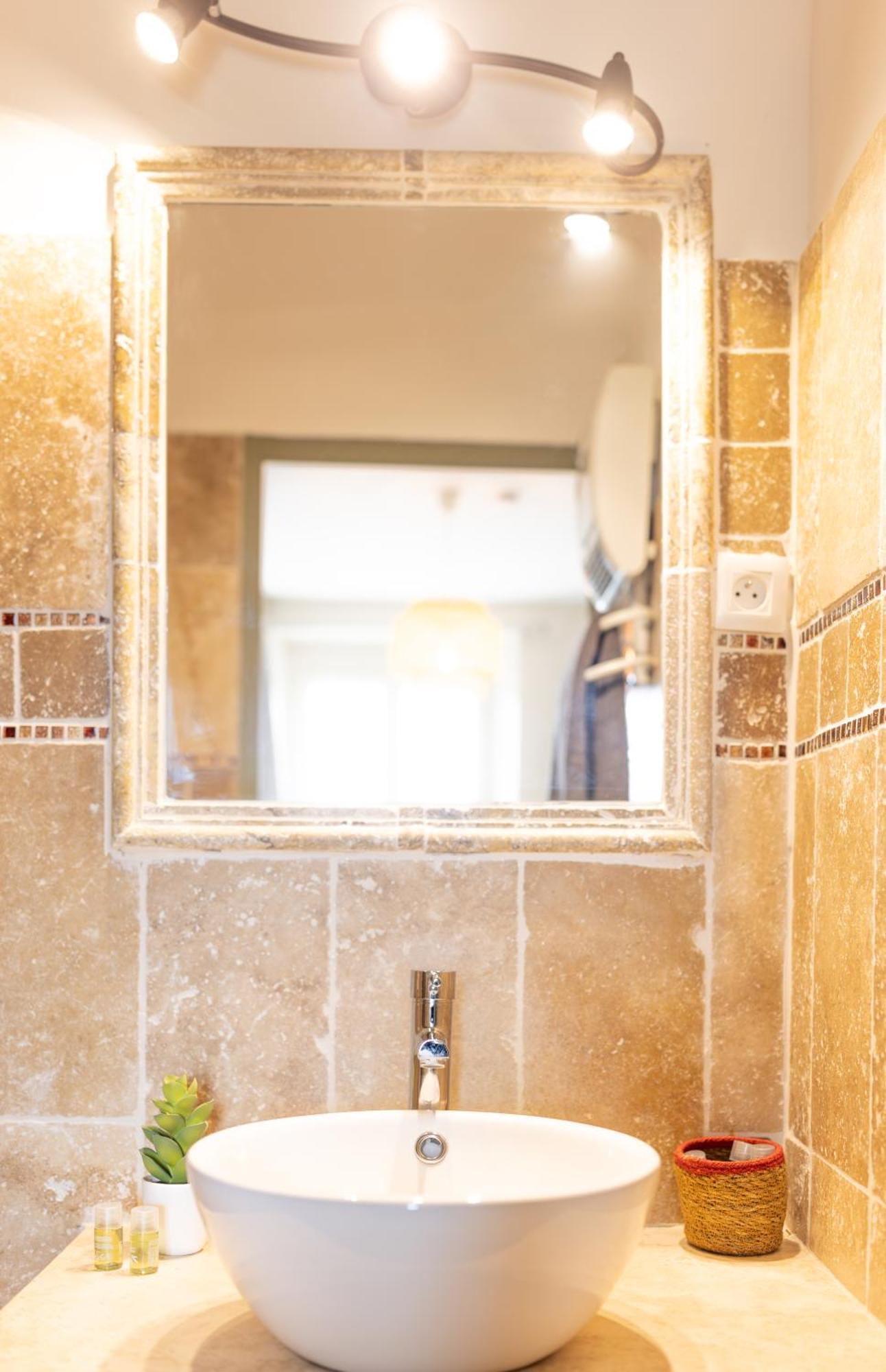 Mezel  Domaine De Prefaissal B&B 외부 사진